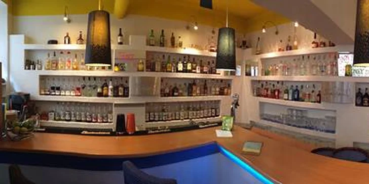 Na drink s přáteli: Maxi kyblík Cuba Libre v Mamitas!