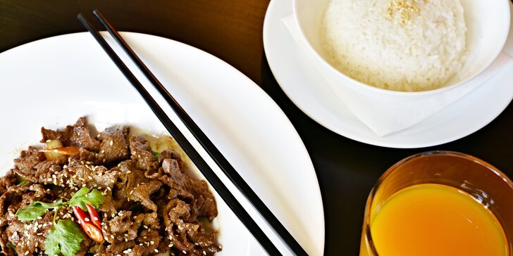 Bohaté tříchodové menu v čínské restauraci Mr. Bao pro 2 labužníky