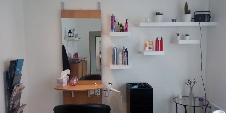 Podzimní kadeřnický balíček pro dámy - mytí, precizní střih a styling