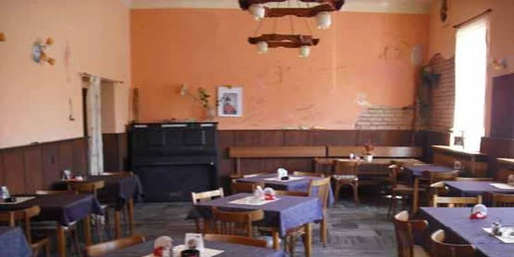 Klasická bašta: Kuřecí steak, hranolky a tatarka pro dvě osoby