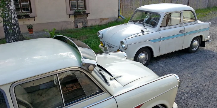 Dozvíte se zajímavosti z osudů některých exponátů, budete moci zhlédnout množství modelů, fotografií a výstavu kreseb i maleb.