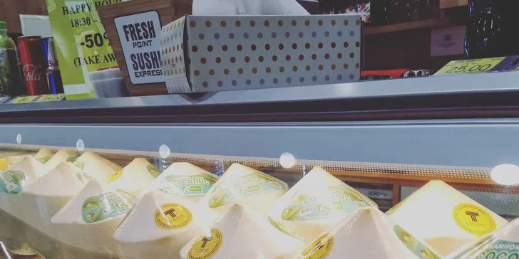 A co tu mají proti žízni? Osvěžit se můžete nejrůznějšími limonádami nebo třeba ovocnými šťávami. 