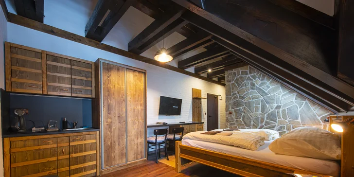 Apartmány disponují také šikovnou kuchyňkou (Nestville Ap. III. – Pivovar)