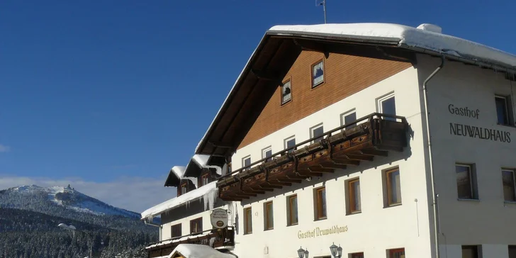 Silvestr v Bavorském lese v hotelu s polopenzí, wellness a silvestrovskou party