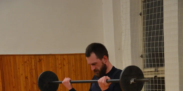 Dostaňte se do formy na funkčním tréninku CrossFit: 1 vstup nebo permice