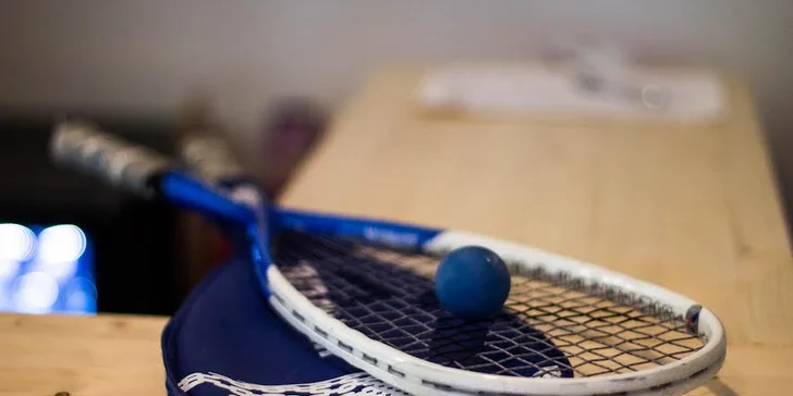 Hodinový vstup pro 2 osoby na squash v centru Brna