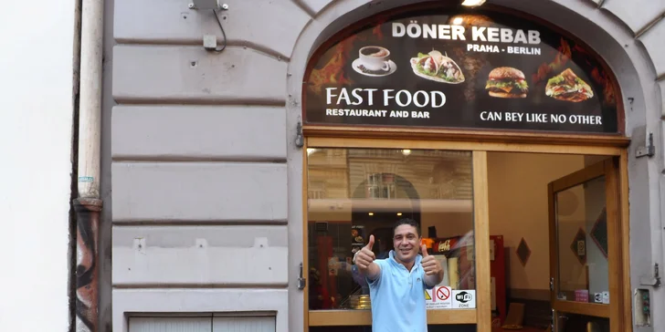Znamenitý turecký kebab: Kuřecí, telecí nebo mix a k němu nealko nápoj