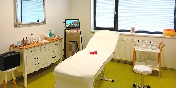  Používají tu Swiss epila max 3D přístroj na laserovou epilaci, který jako jediný laser současně nabízí vlnovou délku 755, 808, 940 a 1064 mn a nekompromisní výkon 1600 W.