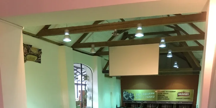 Přímý zásah: Tatarák pro 4 osoby, 4 piva a 2 hodiny bowlingu