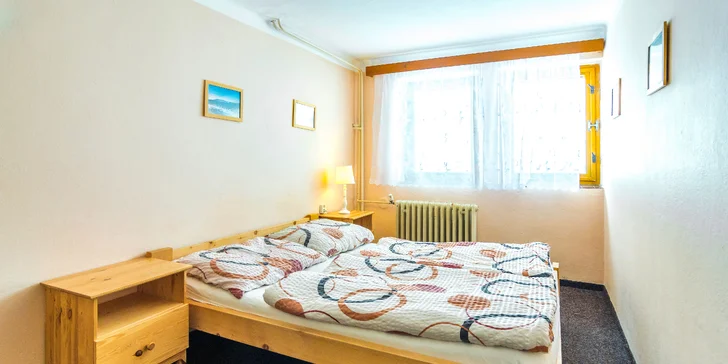 Ubytovanie je jednoduché a útulné a hodí sa pre páry, partie aj rodiny.