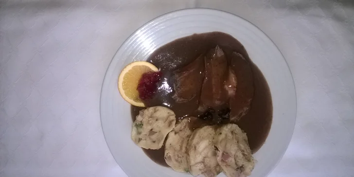 Svatomartinský pobyt v Beskydech: polopenze, sváteční menu, vířivka i masáž
