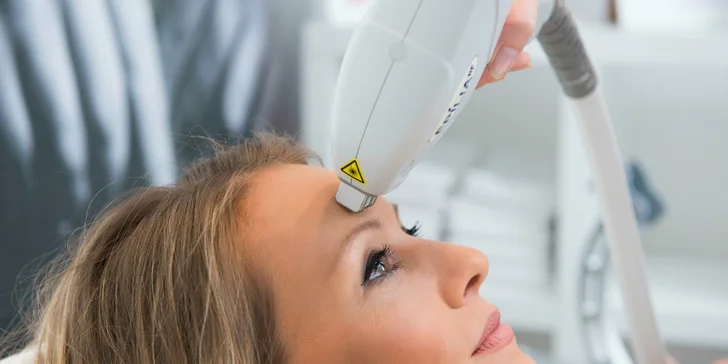 Neinvazivní přístrojové omlazení pleti metodou rejuvenance