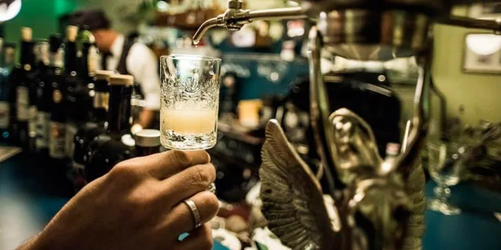 Degustace značkových absintů: Poznejte opojné kouzlo zelené víly