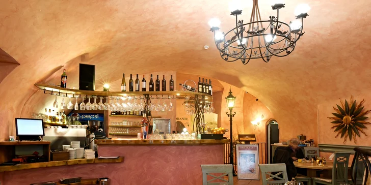 2 pizzy a 2 nealko nápoje v restauraci Vabene