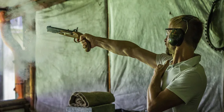 Otestujte svou mušku ve střeleckém závodě s historickou pistolí
