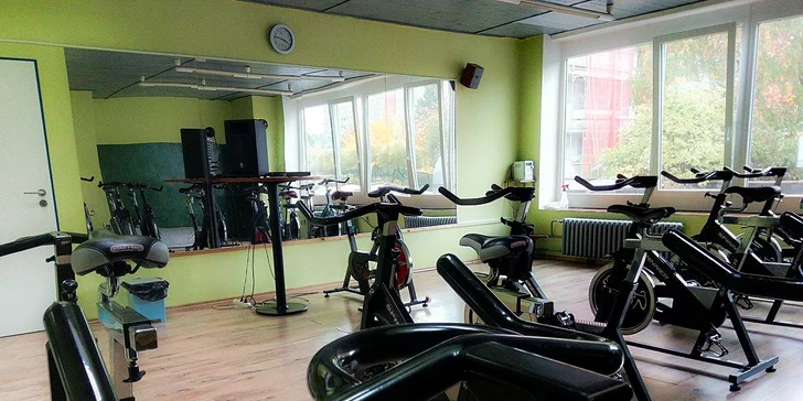 Šlápněte do pedálů - 3 nebo 10 skupinových lekcí spinningu na Chodově