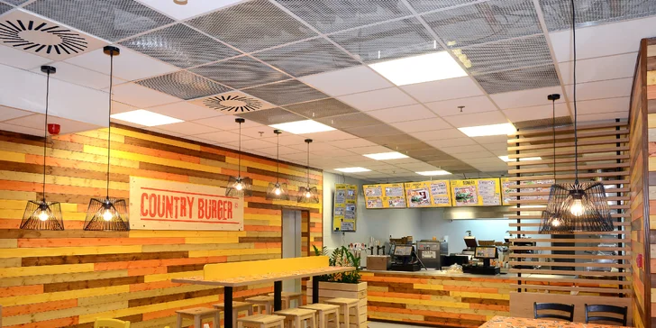 Kančí burger z limitované nabídky, bezedný nápoj i omáčka v Country Burger