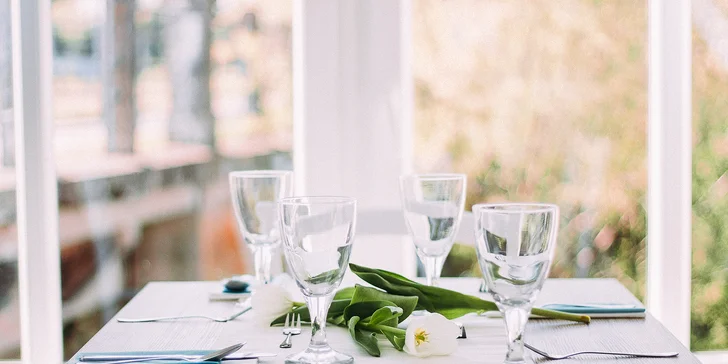 Zážitek z moderní gastronomie: Luxusní degustační menu pro 2 osoby