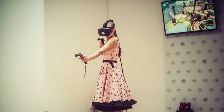 V novém světě: 30 nebo 120 minut ve virtuální realitě či na závodním simulátoru