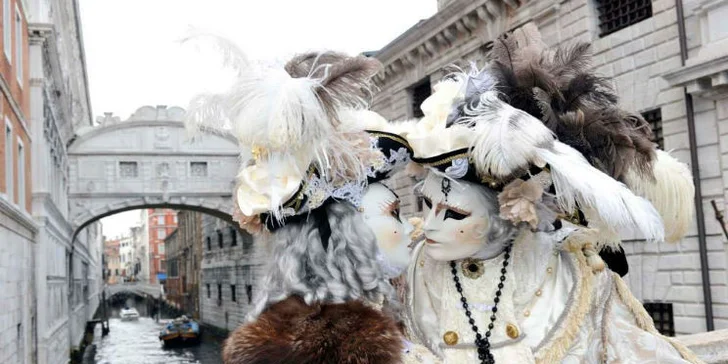 Proslulý karneval v romantických Benátkách vč. ubytování se snídaní