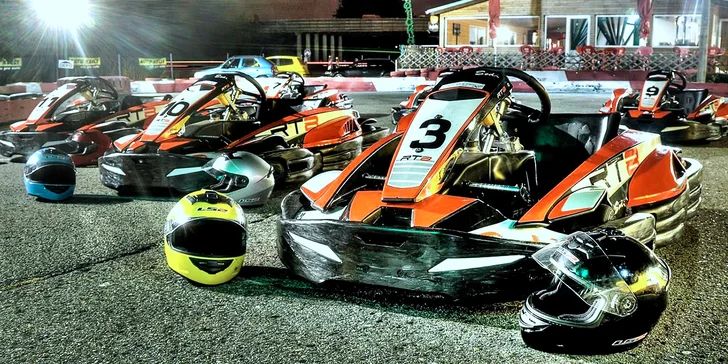 Jízda na motokáře: dárkový poukaz na sezonu 2017