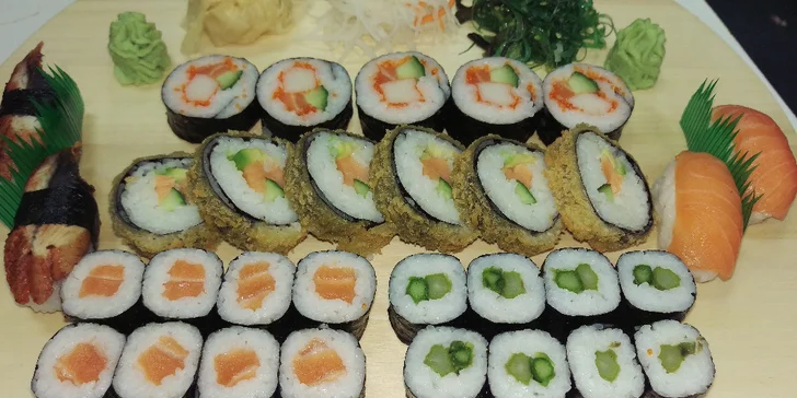 Hostina ve jménu exotiky a zdravých lahůdek: Sushi sety plné skvělých kousků