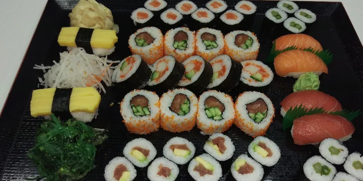 Hostina ve jménu exotiky a zdravých lahůdek: Sushi sety plné skvělých kousků