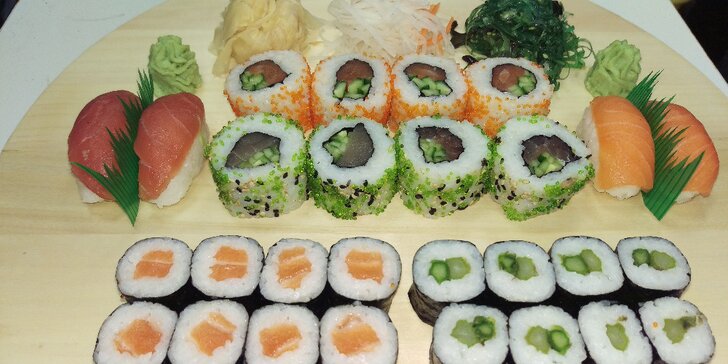 Japonská hostina dle vašeho apetitu: Malé sushi menu nebo velký set