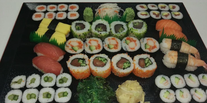 Pravá japonská hostina v Sushi Miomi - 31 nebo 53 kousků lahodného sushi