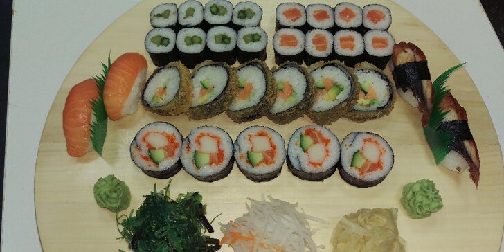Hostina ve jménu exotiky a zdravých lahůdek: Sushi sety plné skvělých kousků