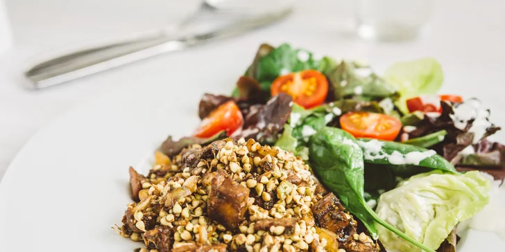 Raw menu připravené s láskou: Houbové tortilly, dort a limonáda pro 1 nebo 2