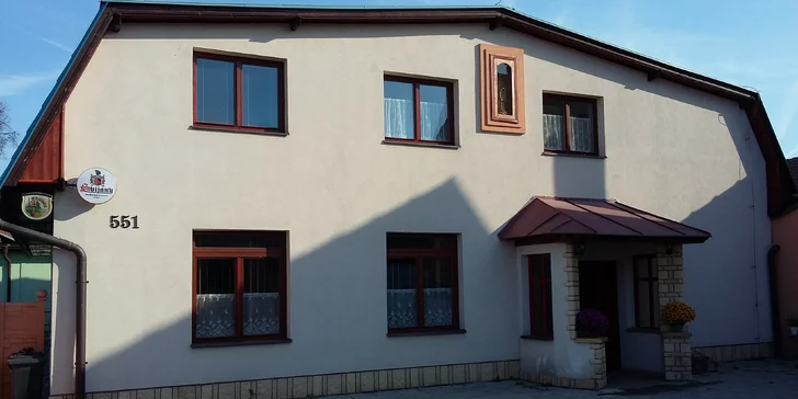 Víkendový pobyt na Slovácku: pohoda mezi vinohrady s lahví vína a dobrotami