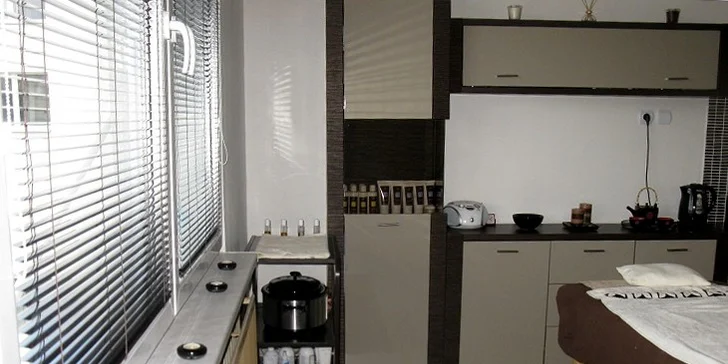 Prodloužení řas metodou řasa na řasu nebo objemovou metodou