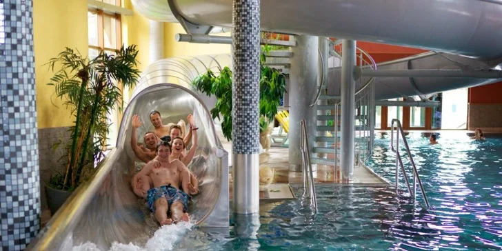 Rajský Silvestr 2016: Oslavy s bazénem i Spa & Wellness v Gino Paradise Bešeňová