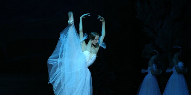 Baletní představení Giselle velkolepého uměleckého souboru z Petrohradu