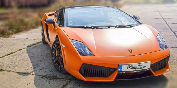 Pekelně rychlá jízda v legendárním Lamborghini Gallardo: 15–30 minut včetně paliva