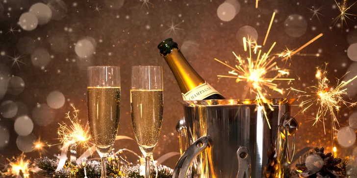 Silvestr na Zámku Kamenný Dvůr: Plná penze, neomezené drinky i wellness