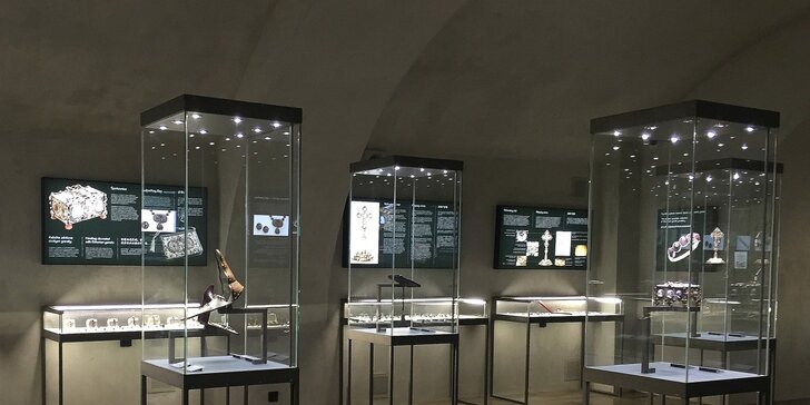 Muzeum českého granátu: Výstava unikátních šperků a předmětů