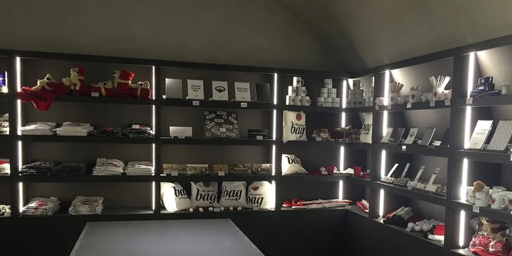 Muzeum českého granátu: Výstava unikátních šperků a předmětů