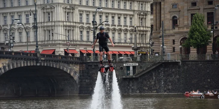Flyboard: let nad hladinou vody v Praze, Olomouci i na Mácháči