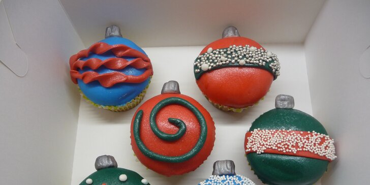 Nadýchané vánoční cupcaky v klasické i bezlepkové variantě