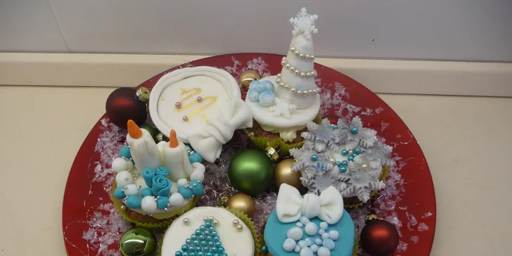 Nadýchané vánoční cupcaky v klasické i bezlepkové variantě
