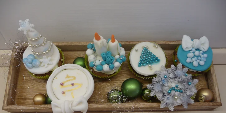Nadýchané vánoční cupcaky v klasické i bezlepkové variantě