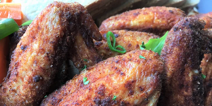 120 minut bowlingu a Buffalo Wings pro tým až osmi hráčů