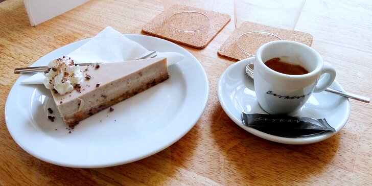 Lahodná káva a dort dle výběru v Českavárně Portheimka
