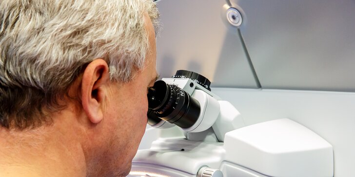 Důkladné předoperační vyšetření očí na špičkové klinice Oftum Prague