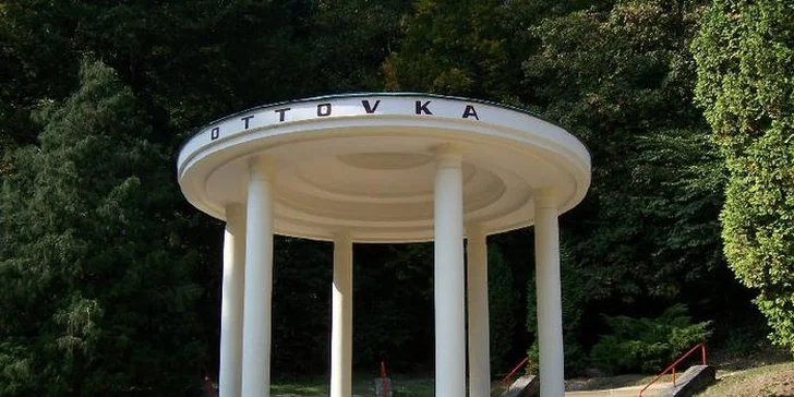 3 dny s partnerem, rodinou či přáteli v Luhačovicích s exkurzí do oplatkového království
