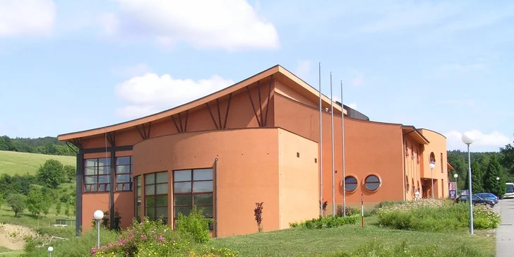3 dny s partnerem, rodinou či přáteli v Luhačovicích s exkurzí do oplatkového království