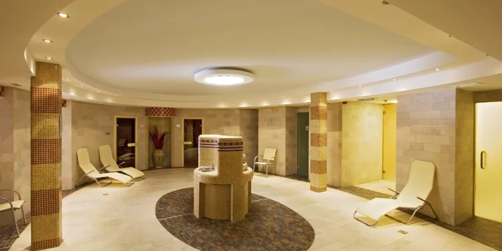 Wellness hotel v Budapešti: 3–4 dny se snídaní a neomezenou relaxací pro 2