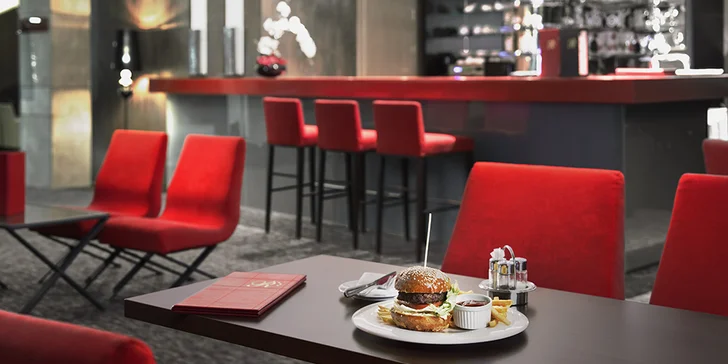 Wellness hotel v Budapešti: 3–4 dny se snídaní a neomezenou relaxací pro 2